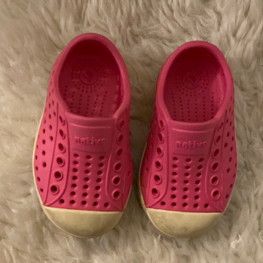 Native Jefferson shoe pink girls
